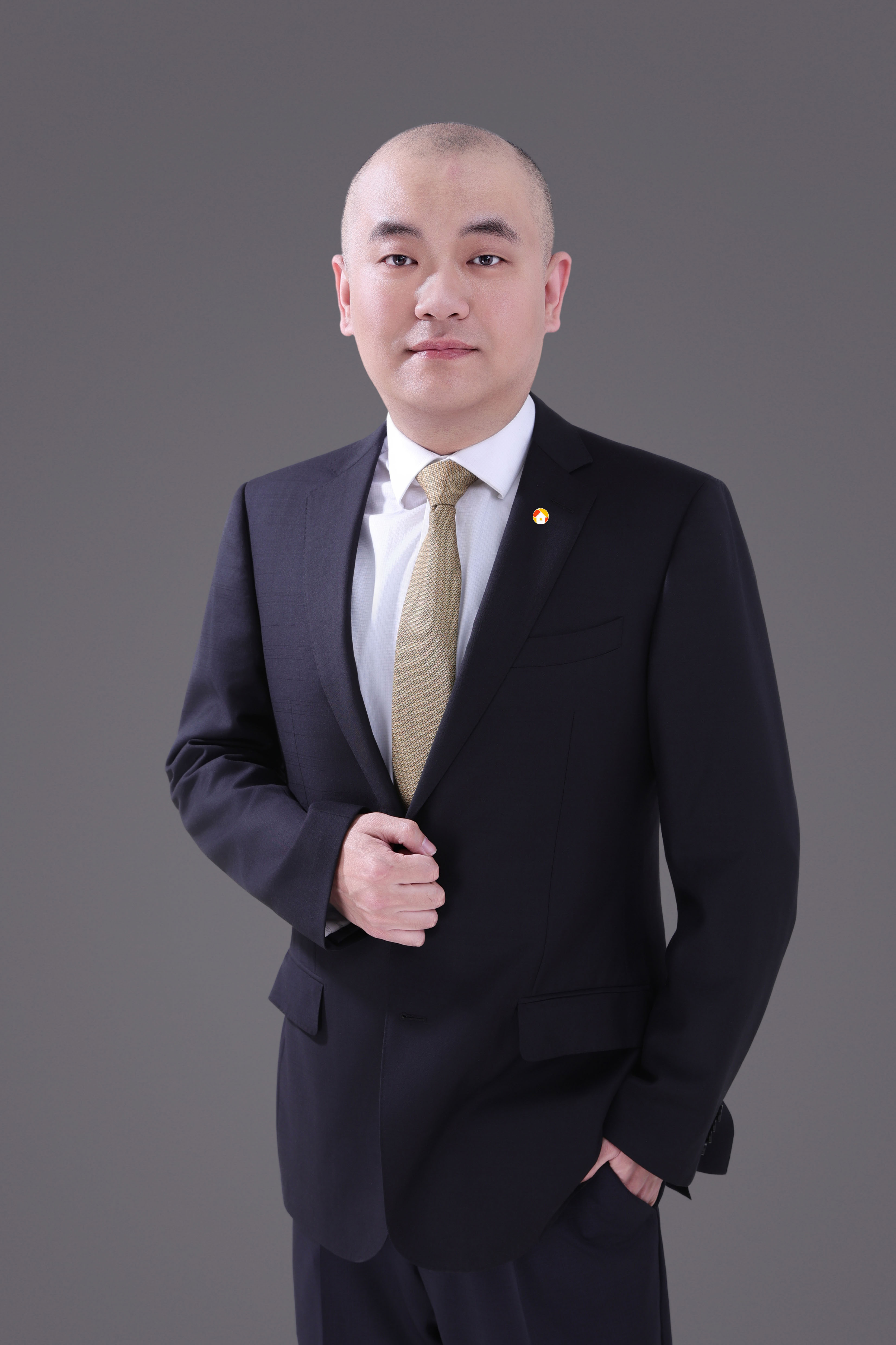 经纪人殷浩