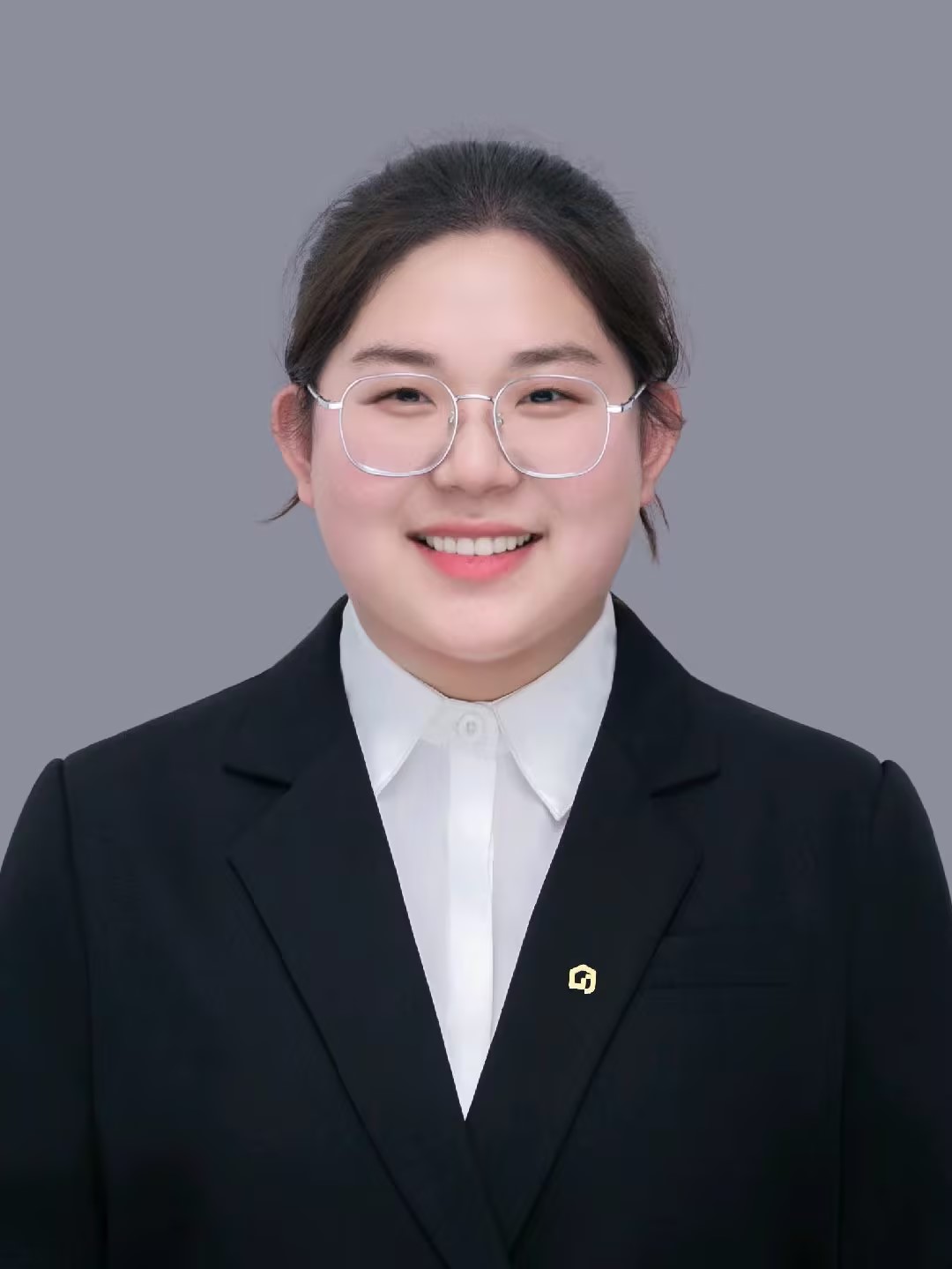 经纪人陆吉云