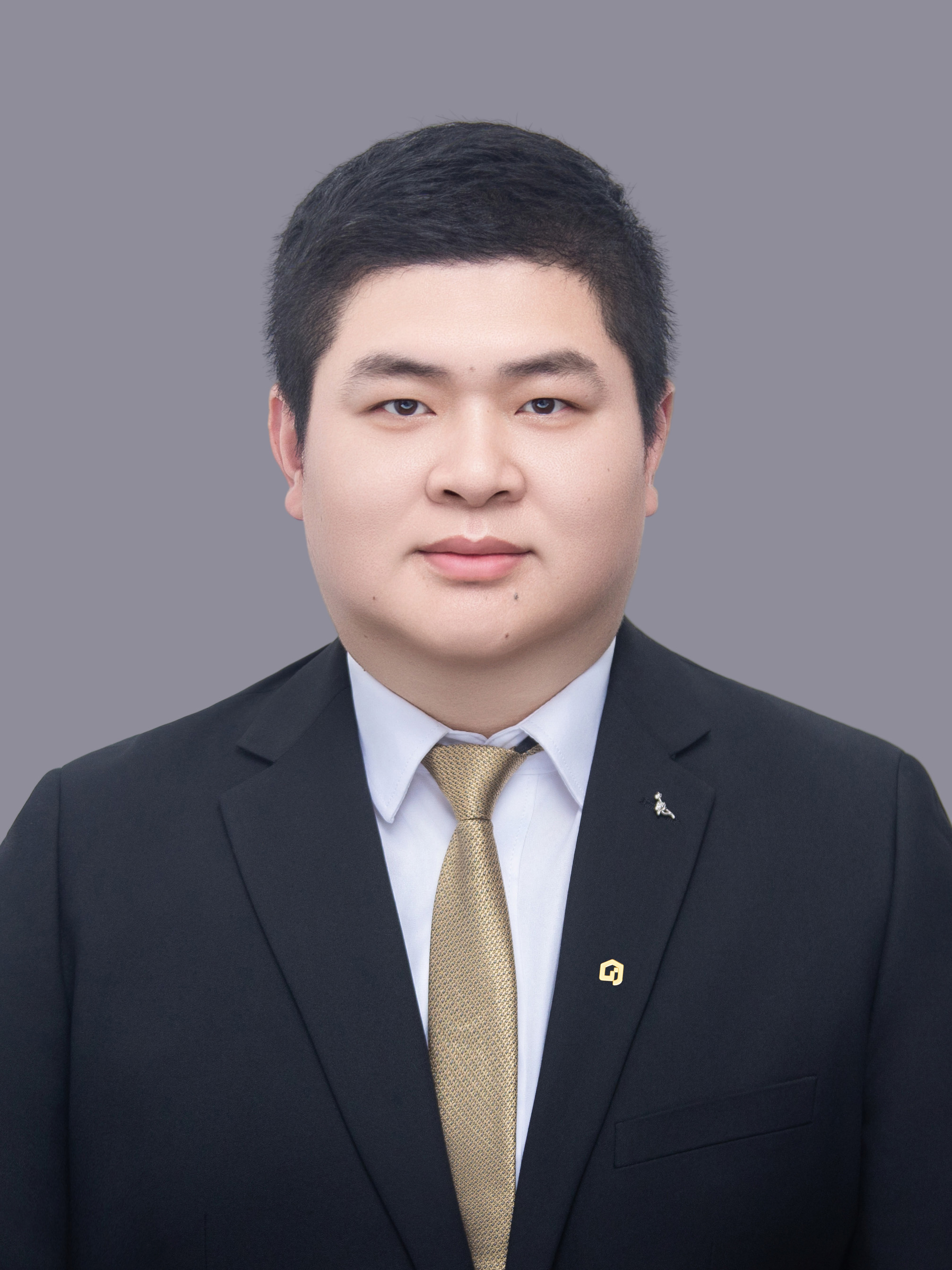 经纪人罗志强