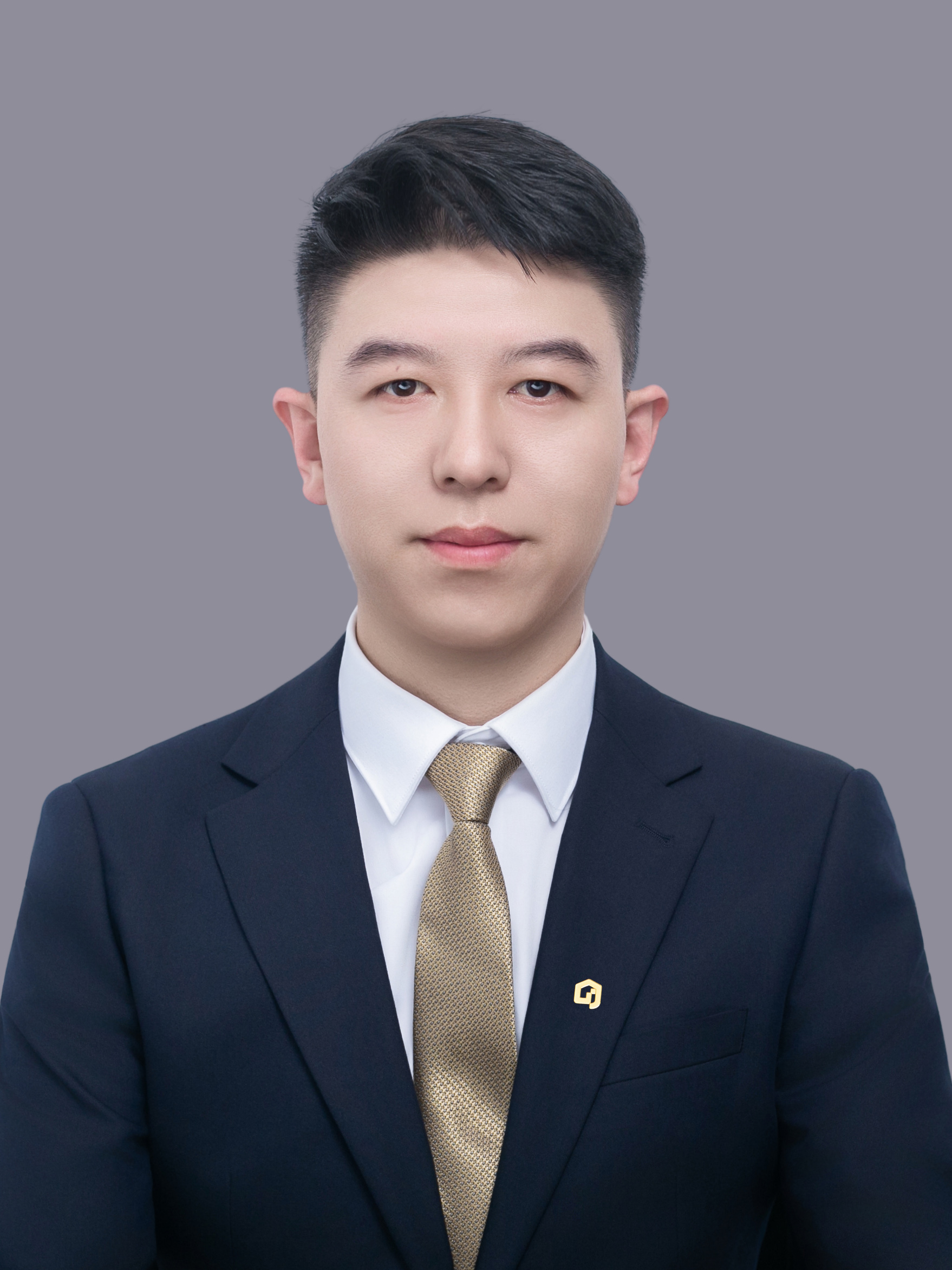 经纪人李明