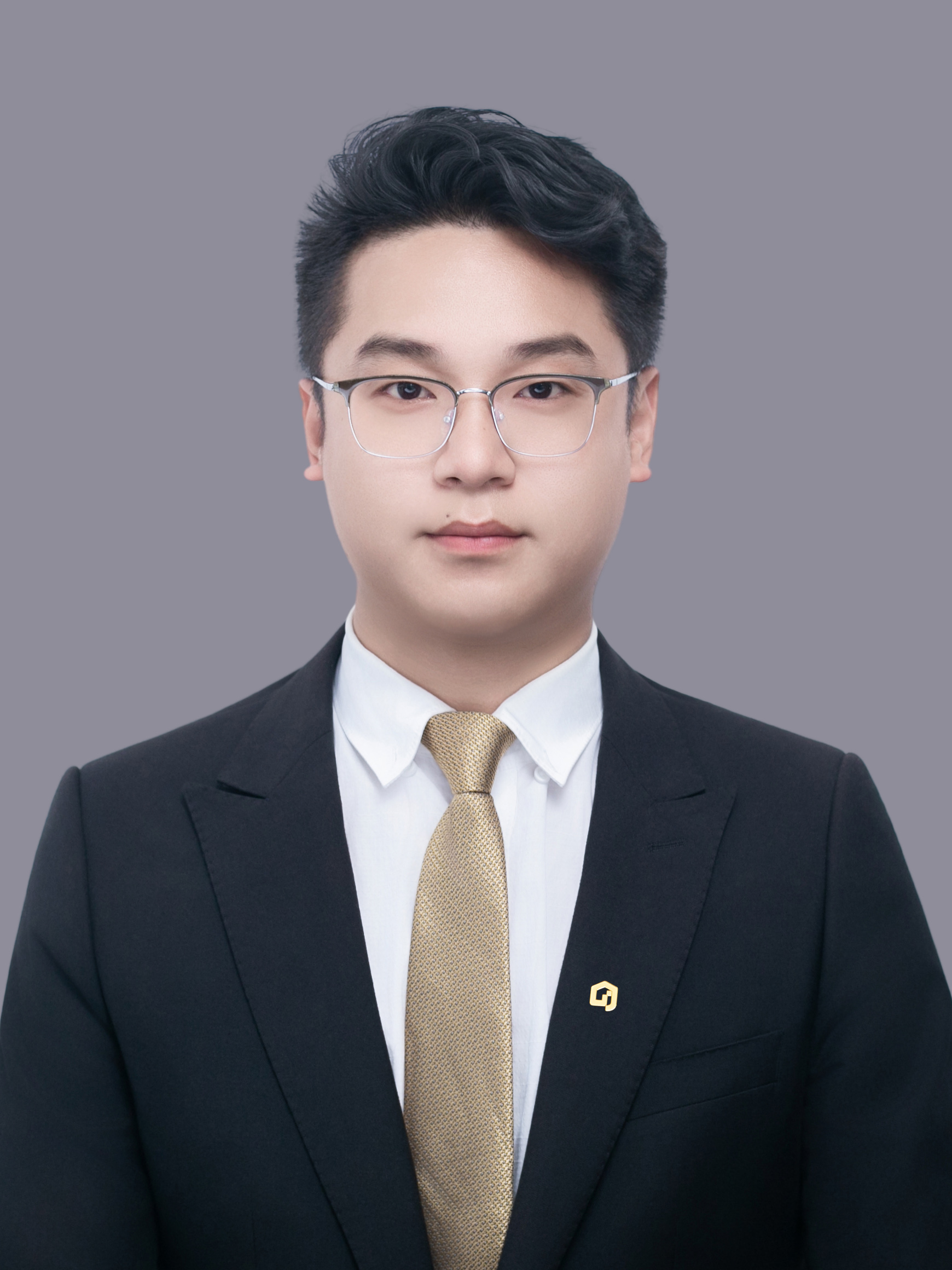 经纪人付琼