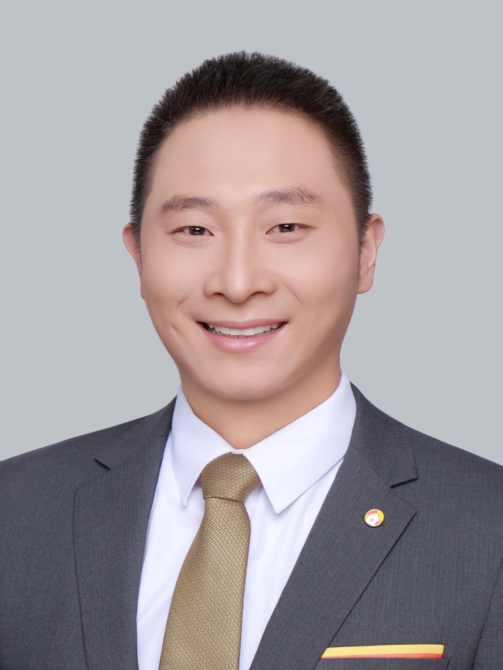 经纪人王安康