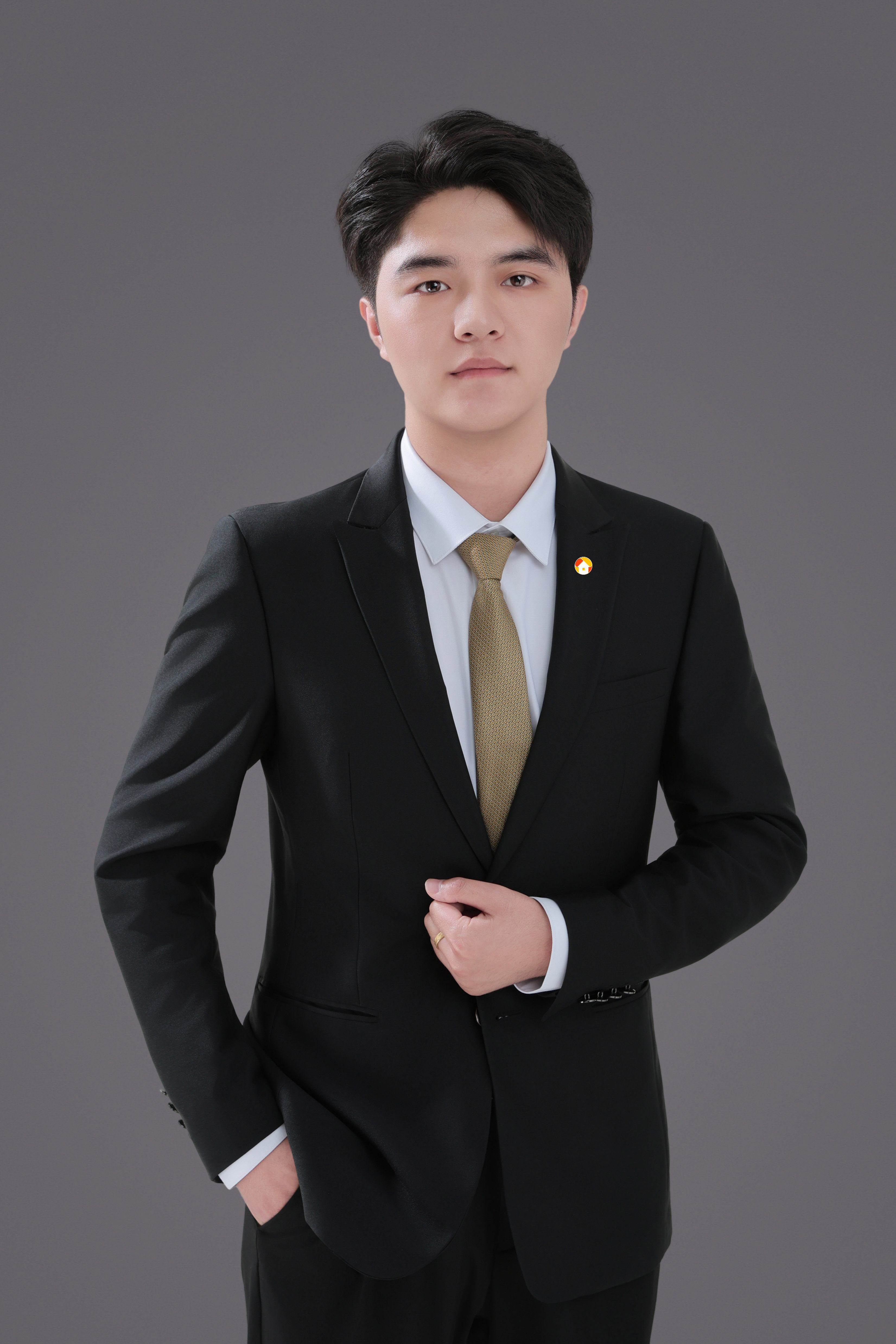 经纪人张津瑞
