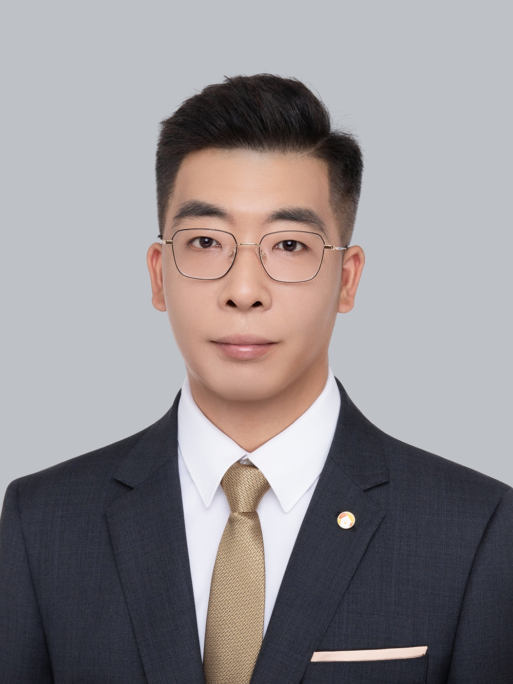 经纪人许荣建