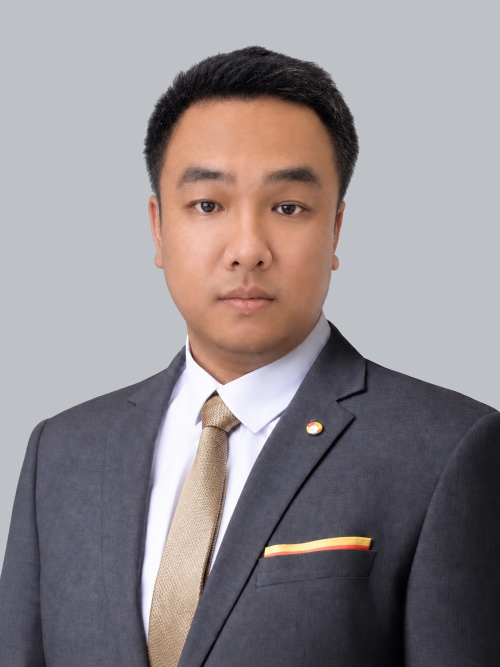 经纪人闫一杰