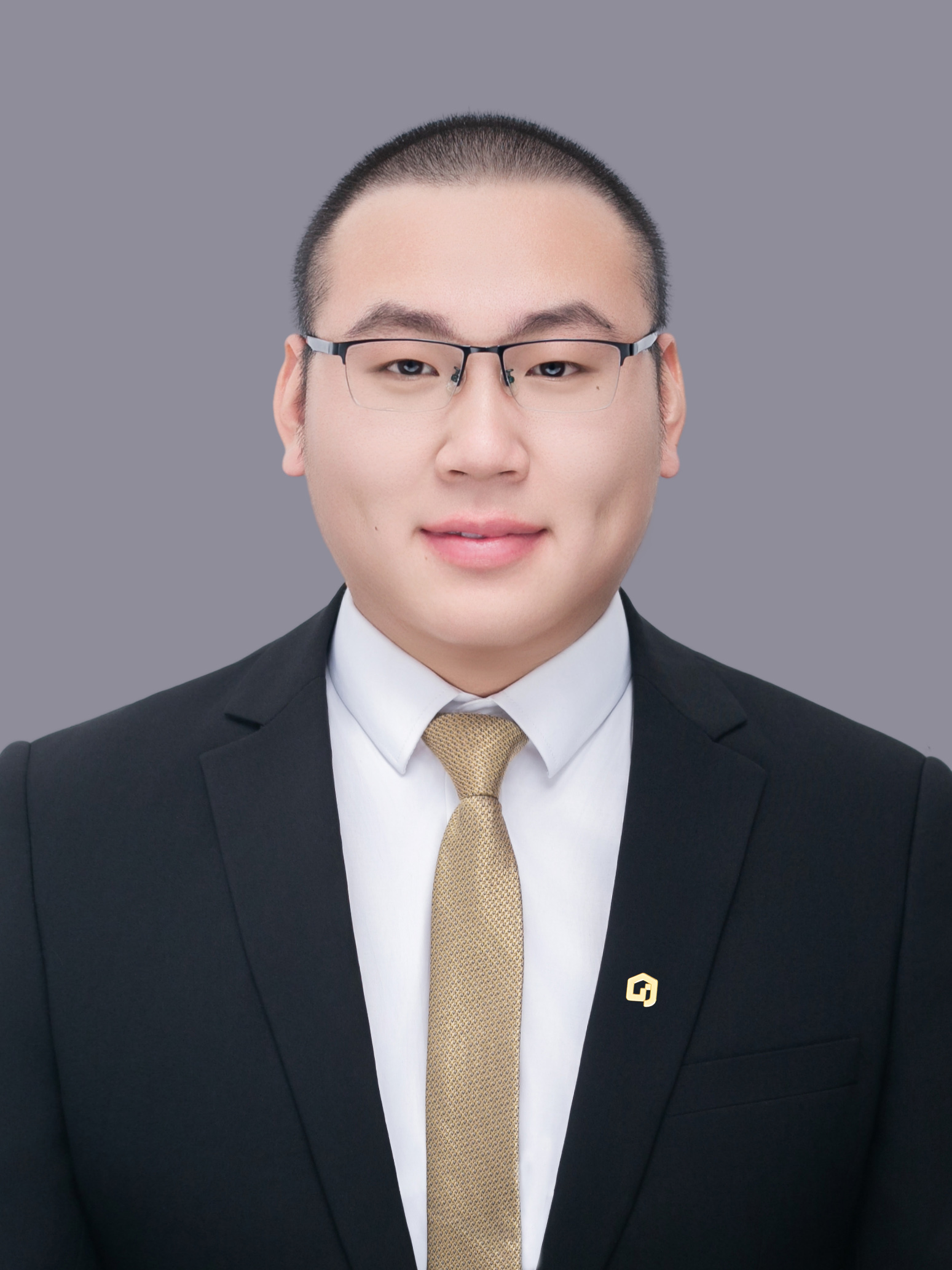 经纪人罗志伟