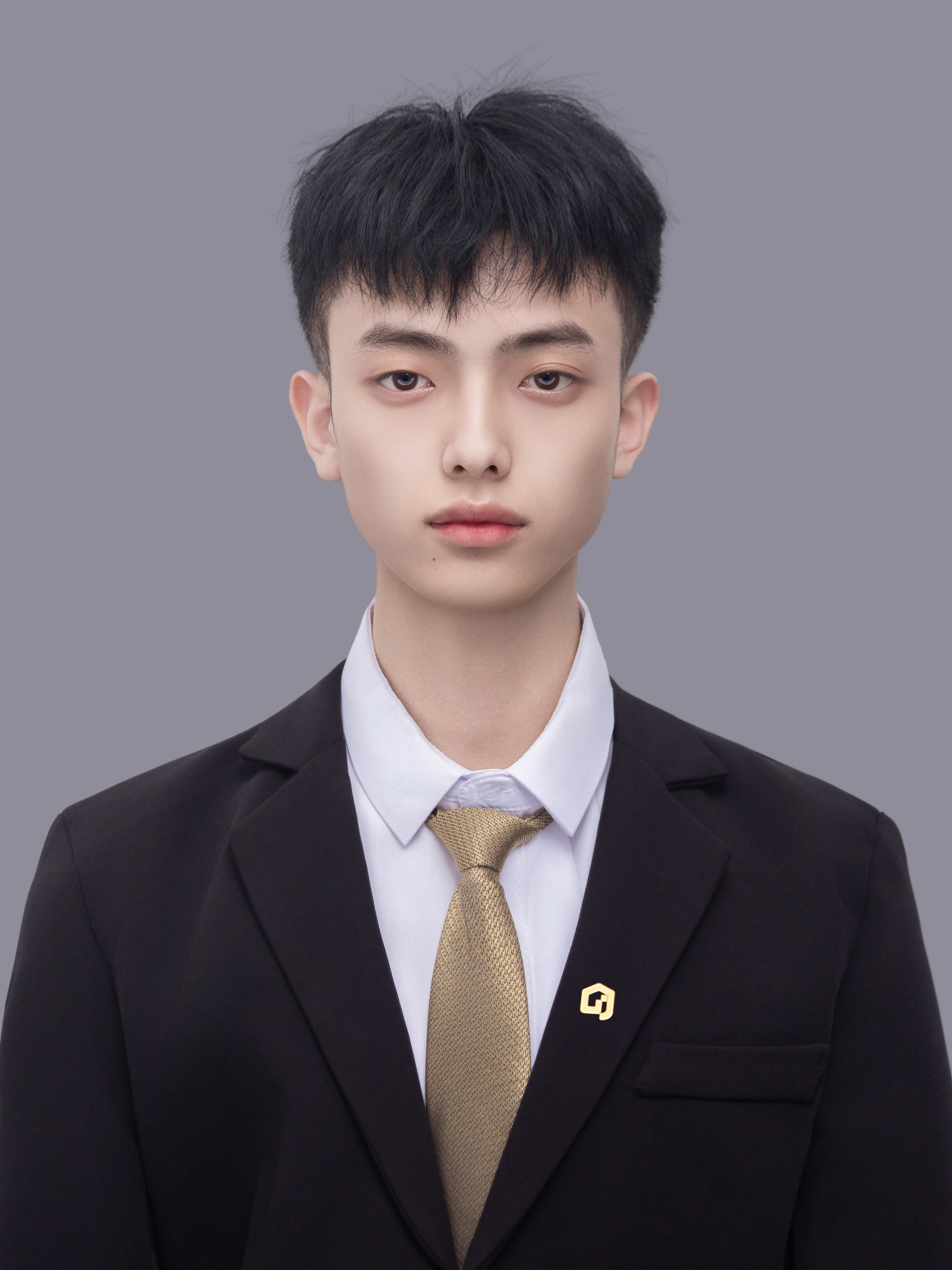 经纪人王坤鹏