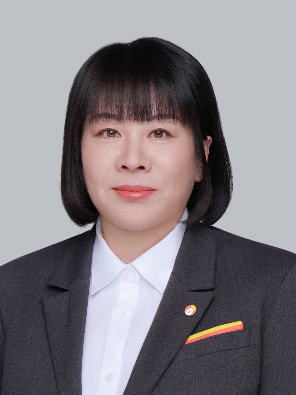 经纪人李明